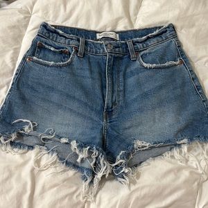 Abercrombie & Fitch Curve Love The Cutoff High Rise shorts. Size 4/27